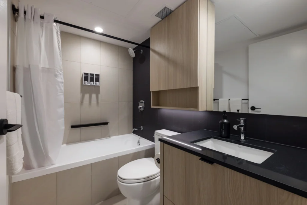 three-bed-bathroom