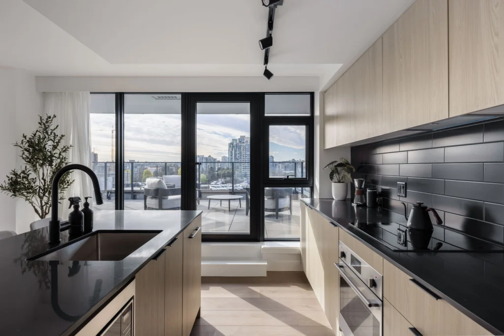 terrace-apartment-kitchen