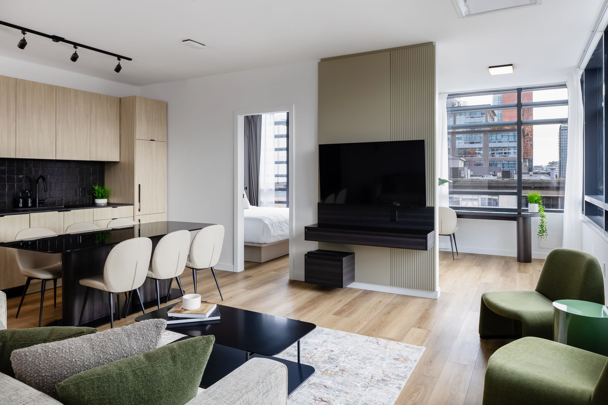 Smithe House | Stay Like You Own It